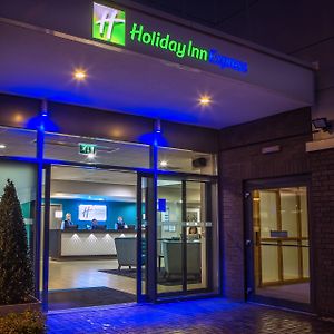 Holiday Inn Express Manchester Airport, An Ihg Hotel